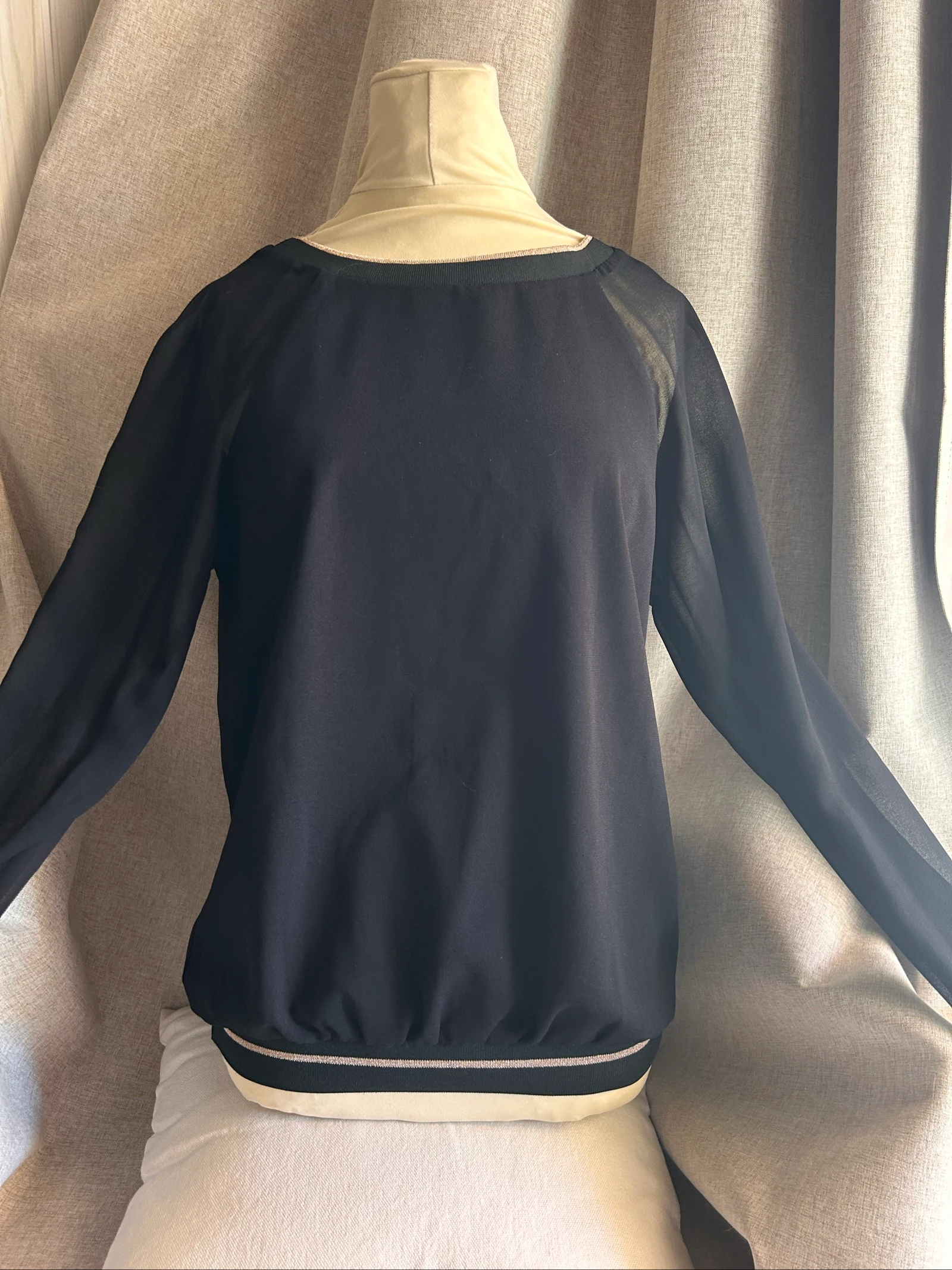 Black fluid top Etam – Transparent sleeves – Size 36-38 (S-M) – photo 11